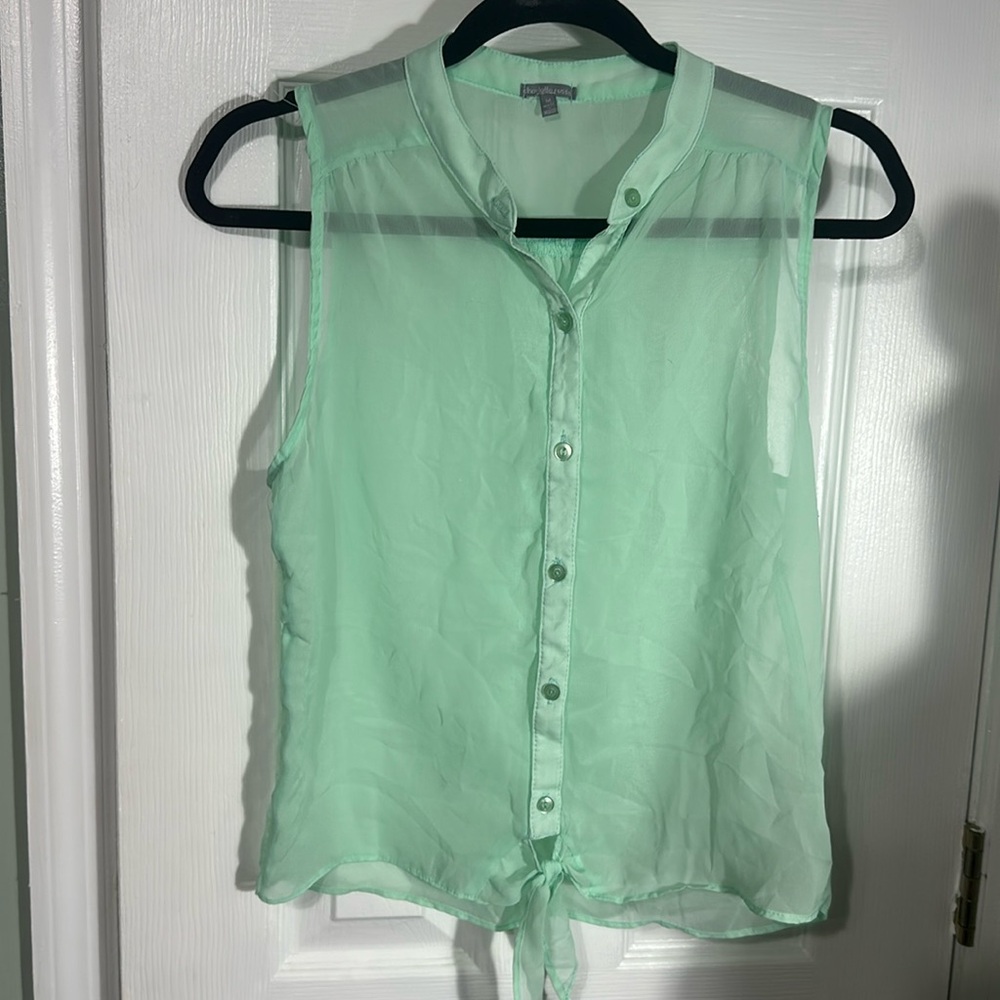☀️5/$20 Charlotte Russe Tank Top.